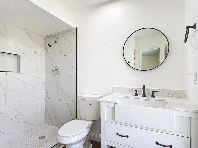 857 E Flag Ln, Kissimmee, FL 34759 - full bath with toilet, vanity, and tiled shower