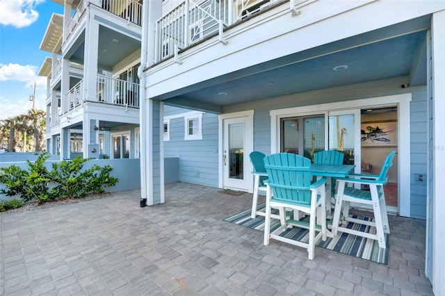 7 Marden Dr, Ormond Beach, FL 32176 - view of patio / terrace with outdoor dining area