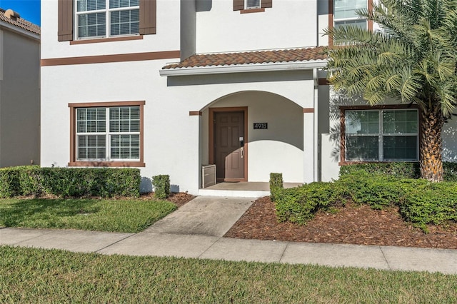 view of front of property featuring stucco siding