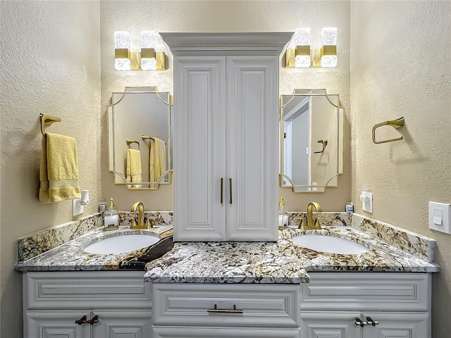 3008 Sutton Woods Dr, Plant City, FL 33566 - full bathroom with a textured wall and vanity