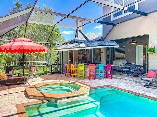 3008 Sutton Woods Dr, Plant City, FL 33566 - view of swimming pool featuring ceiling fan, a patio, outdoor dry bar, a lanai, and a pool with connected hot tub
