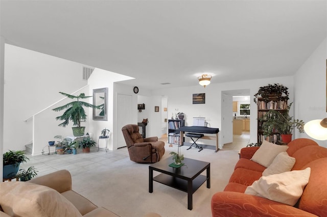2658 Palmetto Ridge Cir, Apopka, FL 32712 - living room with light tile patterned floors