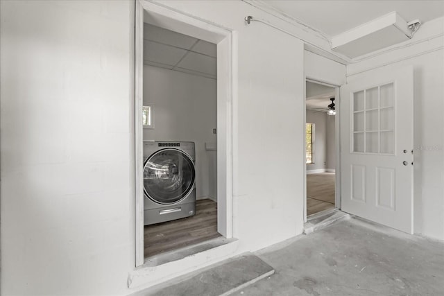2014 10th St NW, Winter Haven, FL 33881 - washroom with washer / dryer, laundry area, and a healthy amount of sunlight