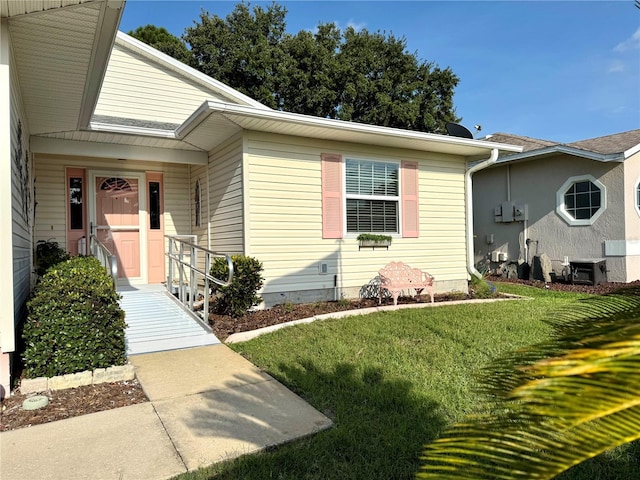 32900 Crooked Oaks Ln, Leesburg, FL 34748 - view of front of house with a front yard