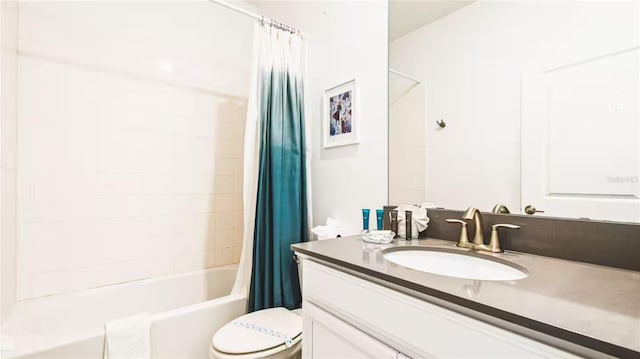 2936 Protagonist St, Kissimmee, FL 34746 - full bathroom with toilet, shower / bathtub combination with curtain, and vanity