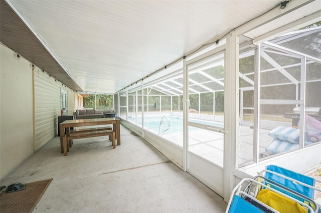 view of sunroom / solarium