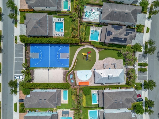 birds eye view of property featuring a residential view