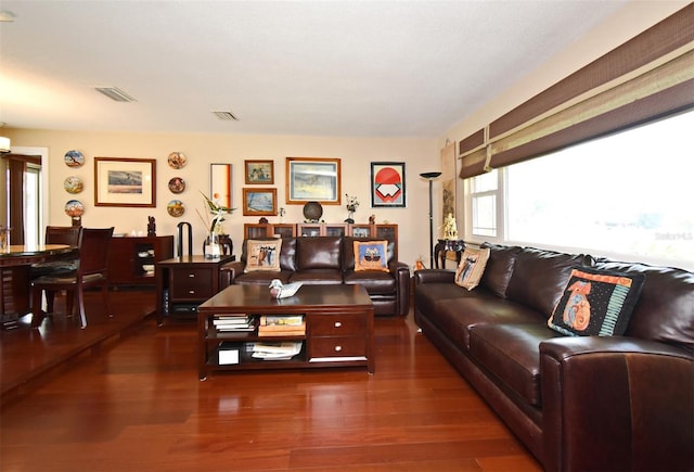 2900 Cullen Lake Shore Dr, Belle Isle, FL 32812 - living room featuring wood finished floors