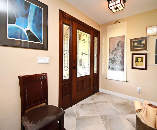 2900 Cullen Lake Shore Dr, Belle Isle, FL 32812 - entryway with baseboards