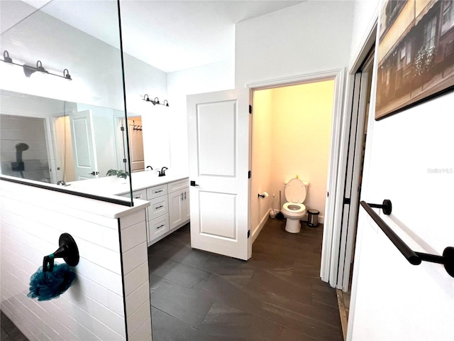 6709 SW 15th Pl, Gainesville, FL 32607 - full bath featuring walk in shower, vanity, and toilet