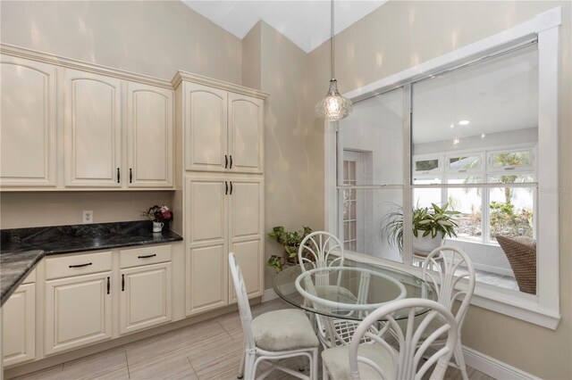 603 Yorkshire Dr, Oviedo, FL 32765 - dining space featuring baseboards