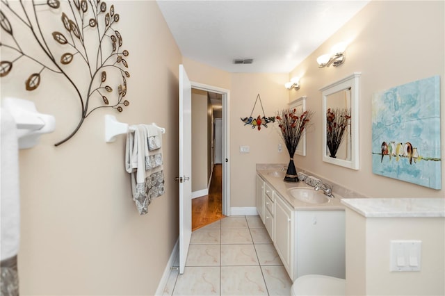 603 Yorkshire Dr, Oviedo, FL 32765 - bathroom featuring double vanity