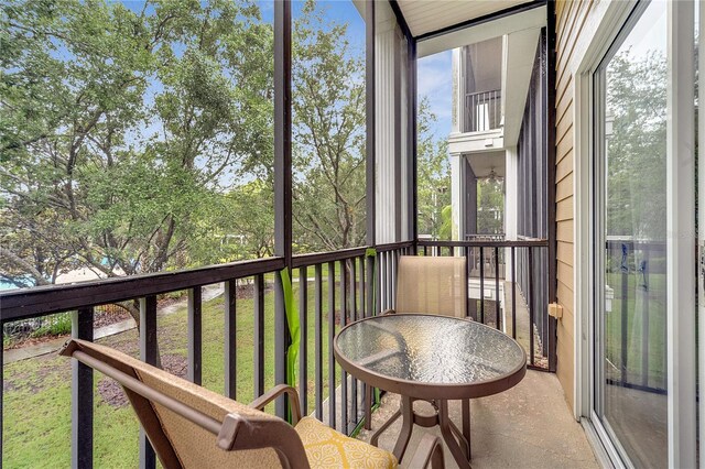 510 Rum Run Unit 33-510, Davenport, FL 33837 - view of sunroom / solarium