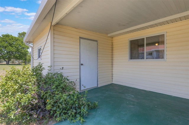 10980 SW 62nd Ave, Ocala, FL 34476 - doorway to property with a patio