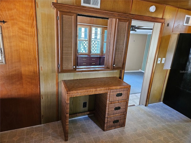 1424 Lake Shore Dr, Casselberry, FL 32707 - unfurnished office featuring baseboards, ceiling fan, and visible vents