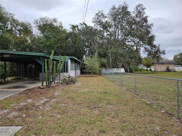1424 Lake Shore Dr, Casselberry, FL 32707 - view of yard featuring driveway and fence