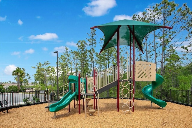 10940 Leafshore Loop, Orlando, FL 32829 - communal playground with fence