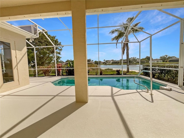 5154 51st Ln W, Bradenton, FL 34210 - pool with a water view, a patio, and glass enclosure