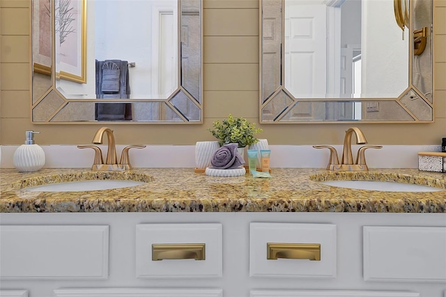 2624 Daulby St, Kissimmee, FL 34747 - full bath with double vanity