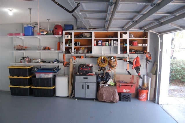 1644 Cypress Woods Cir, Saint Cloud, FL 34772 - garage with a workshop area
