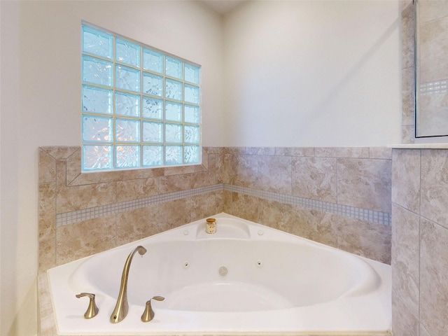 5 Riverwalk Dr Unit 601, New Smyrna Beach, FL 32169 - full bath featuring a jetted tub