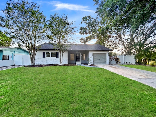 7490 Locust St NE, Saint Petersburg, FL 33702 - photo 1