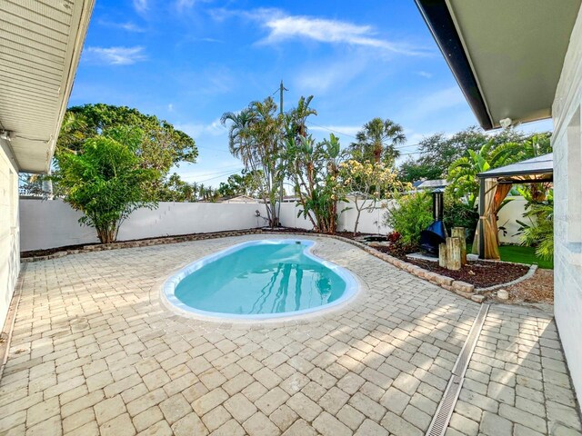 7490 Locust St NE, Saint Petersburg, FL 33702 - photo 30