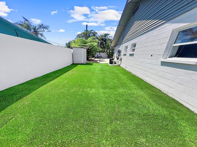 7490 Locust St NE, Saint Petersburg, FL 33702 - photo 32