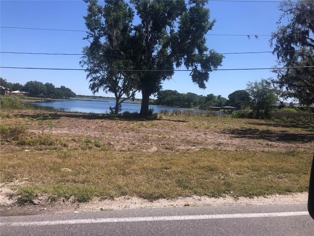3130 Spirit Lake Rd, Winter Haven, FL 33880
