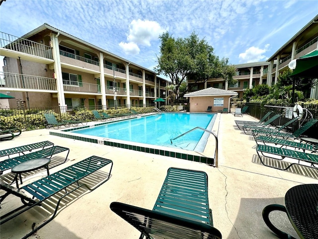 109 Oyster Bay Cir Unit 120, Altamonte Springs, FL 32701 - community pool featuring a patio area