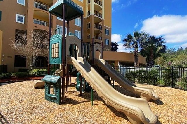 8101 Resort Village Dr Unit 31501, Orlando, FL 32821 - community playground with fence