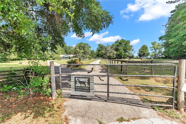 gate featuring fence