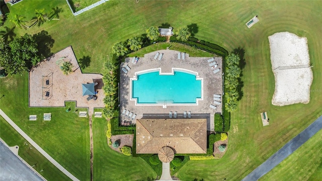 2975 White Cedar Cir, Kissimmee, FL 34741 - drone / aerial view of a pool