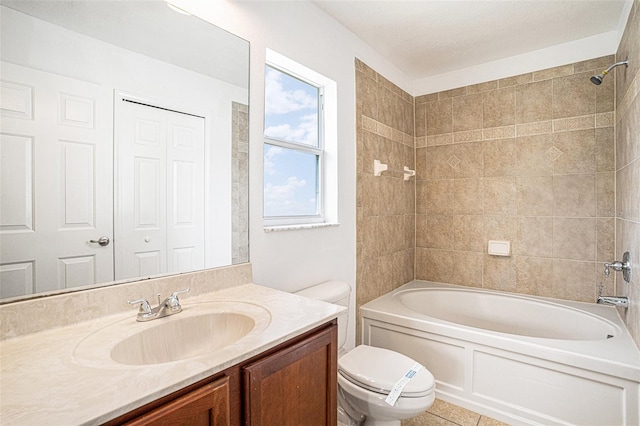 3319 Thistledown Ln, Land O Lakes, FL 34638 - bathroom with toilet, vanity, and washtub / shower combination