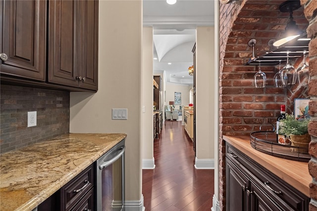 5909 Oxford Moor Blvd, Windermere, FL 34786 - bar area featuring decorative backsplash, dark wood finished floors, baseboards, wine cooler, and recessed lighting