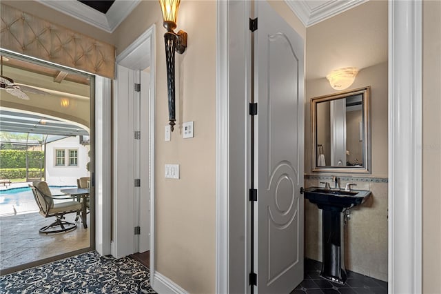 5909 Oxford Moor Blvd, Windermere, FL 34786 - hall with ornamental molding