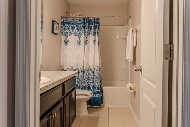 459 Millwood Pl, Winter Garden, FL 34787 - full bathroom featuring shower / tub combo with curtain, vanity, toilet, and tile patterned floors