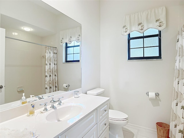 502 Canopy Ln, Lady Lake, FL 32159 - full bath featuring vanity and a shower with curtain