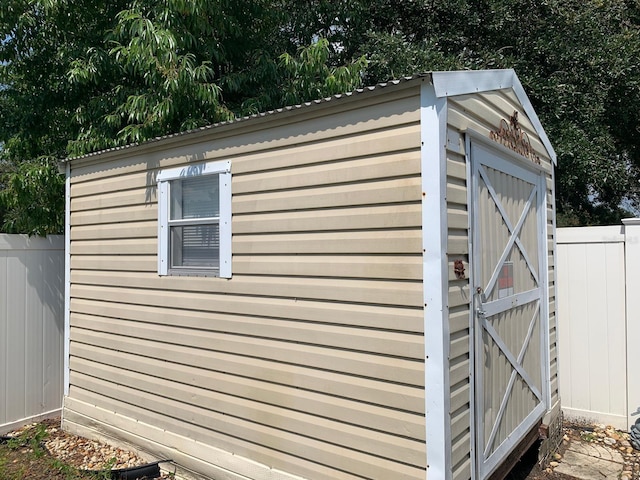 1585 Stefan Cole Ln, Apopka, FL 32703 - view of shed featuring fence
