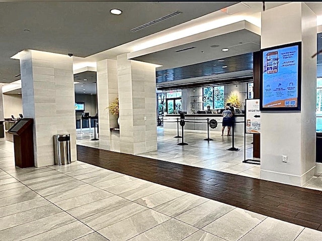 building lobby featuring recessed lighting