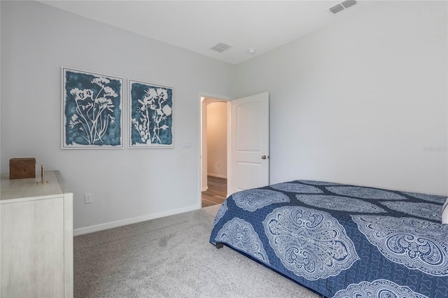 1974 Walnut Creek Dr, Kissimmee, FL 34744 - carpeted bedroom with arched walkways and baseboards
