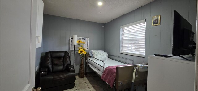 1302 Center St, Ocoee, FL 34761 - view of tiled bedroom