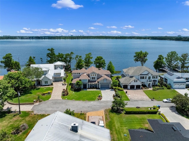 9916 Lone Tree Ln, Orlando, FL 32836 - aerial view of residential area featuring a nearby body of water
