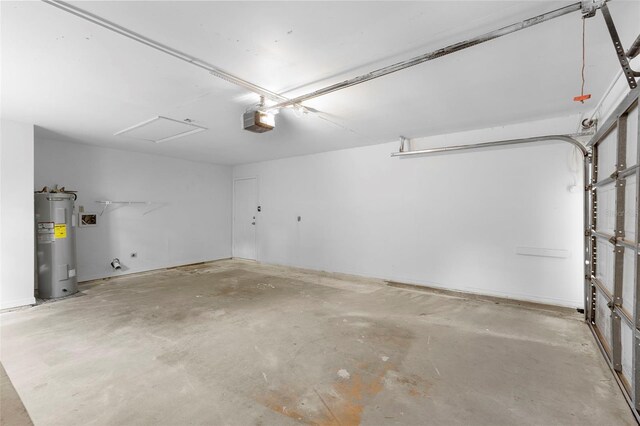 1550 Maxwell Ln, Deltona, FL 32738 - garage with water heater and a garage door opener