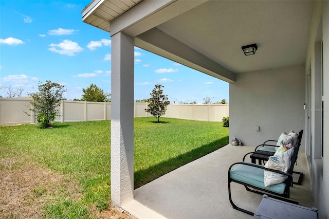 208 Summerlin Ln, Haines City, FL 33844 - view of yard featuring a patio