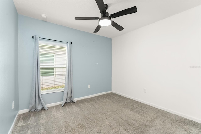 6834 Wilson Hammock Ave, Groveland, FL 34736 - spare room featuring carpet floors, ceiling fan, baseboards, and a smoke detector
