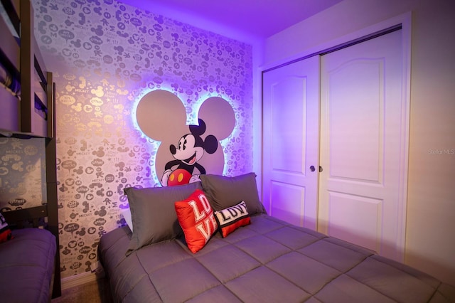 8944 Sydney Ave, Kissimmee, FL 34747 - bedroom with wallpapered walls