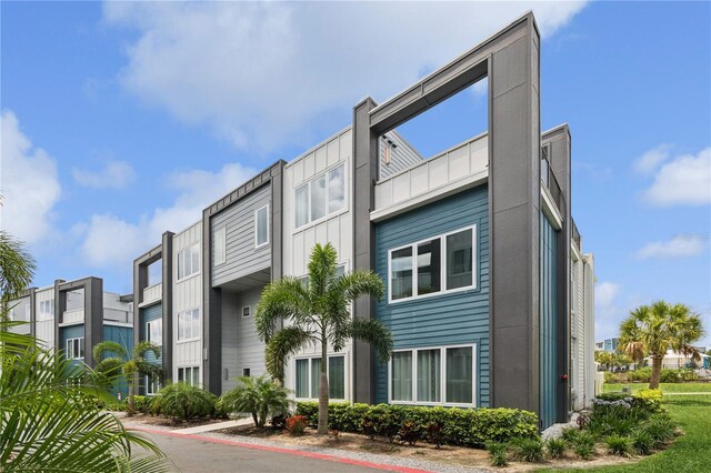 7740 Sandy Ridge Dr Unit 216, Reunion, FL 34747 - photo 1