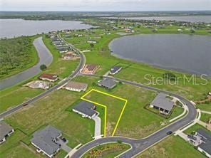 330 Spinnaker Ct, Auburndale, FL 33823