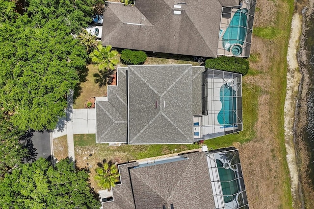 8522 Blue Horizon Ct, Kissimmee, FL 34747 - view of subject property featuring a pool area